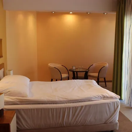 City Park Szálloda 3*